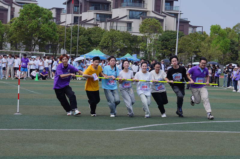 4.葛荣贵 (7) 中东欧_副本.jpg